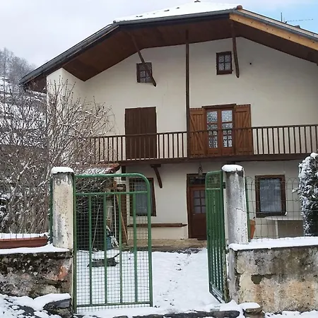 Maison De Montagne Semesterbostad Larnat